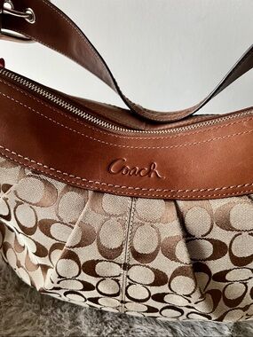 NWOT Coach Signature Canvas LARGE Hobo Bag in Brown/Tan